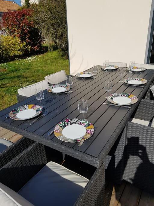 9 Pers 160 M² +Jardin- 10Mn Nantes -30Mn Mer Bouguenais Luaran gambar