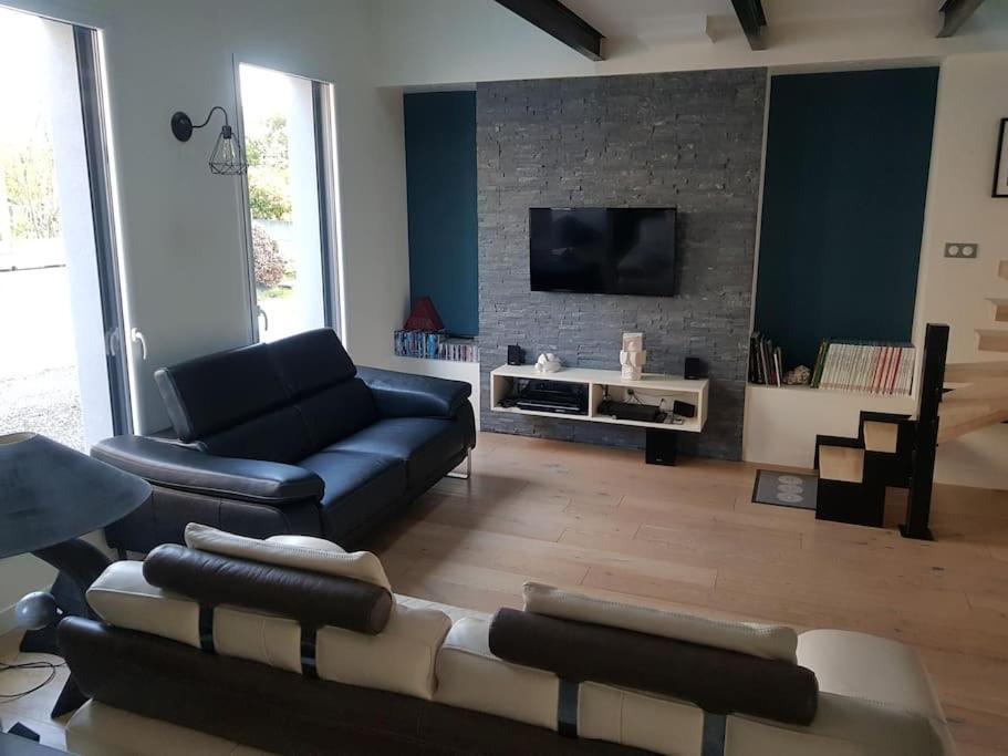 9 Pers 160 M² +Jardin- 10Mn Nantes -30Mn Mer Bouguenais Luaran gambar