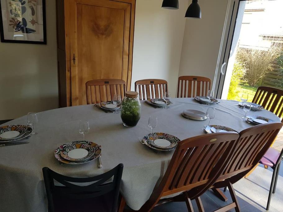 9 Pers 160 M² +Jardin- 10Mn Nantes -30Mn Mer Bouguenais Luaran gambar